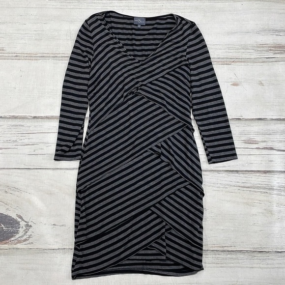 Market & Spruce Dress Grey Black Stripes Layered Ruffles Size Medium - Picture 2 of 11